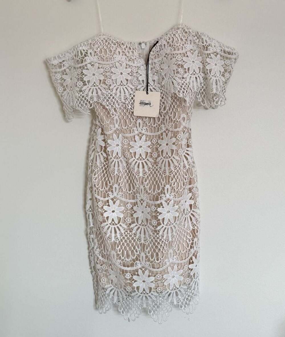 Soieblu White beige Floral Lace Off-the-Shoulder Dress Sz S nwt
